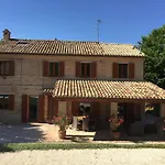 Oda ve Kahvaltı Profumo Delle Marche 3*
